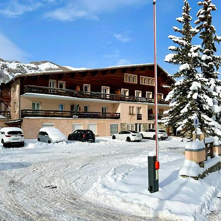 Vars, Appart Spacieux Renove 4 Couchages Dans Chalet Vars  Exteriér fotografie