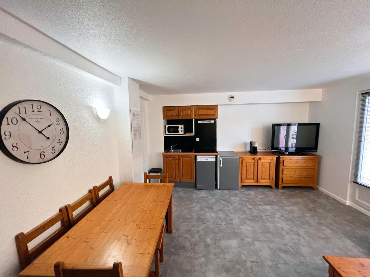 Vars, Appart Spacieux Renove 4 Couchages Dans Chalet Vars  Exteriér fotografie