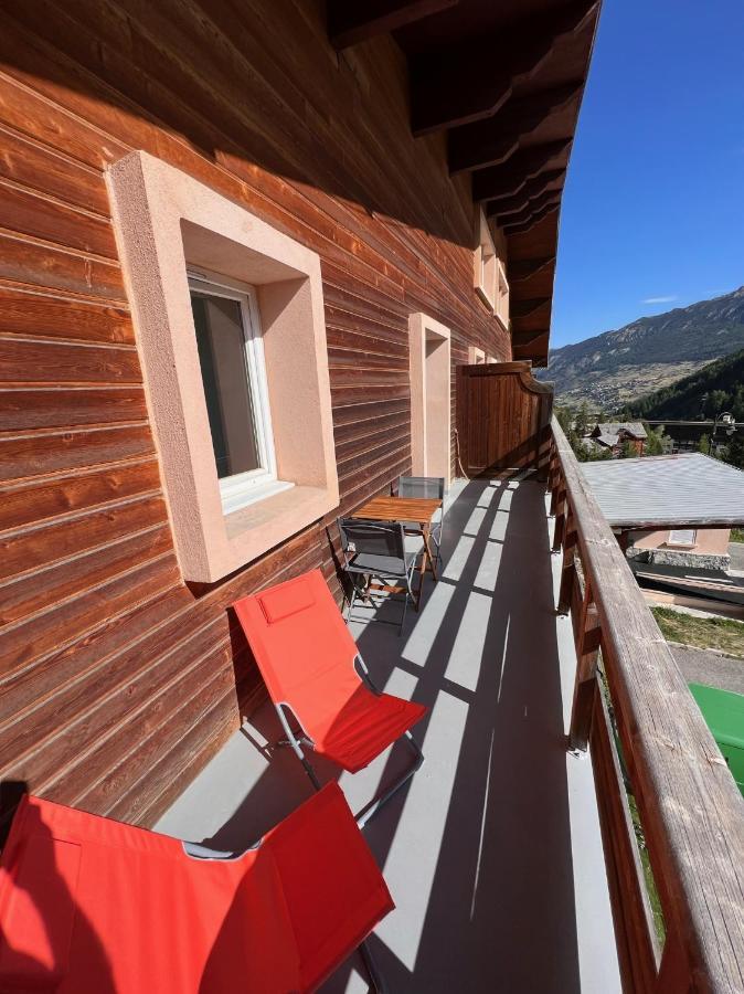 Vars, Appart Spacieux Renove 4 Couchages Dans Chalet Vars  Exteriér fotografie